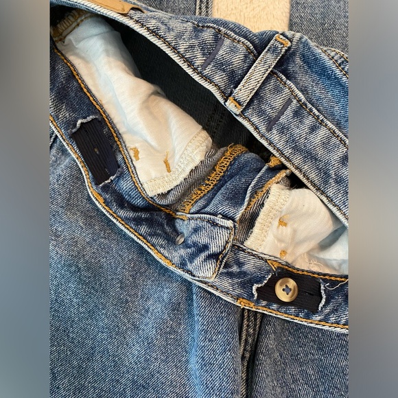 Abercrombie Kids Low Rise Baggy Jeans - Picture 3 of 5